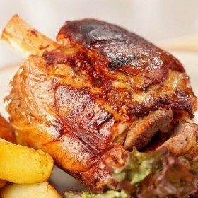 CODILLO ASADO ALEMAN